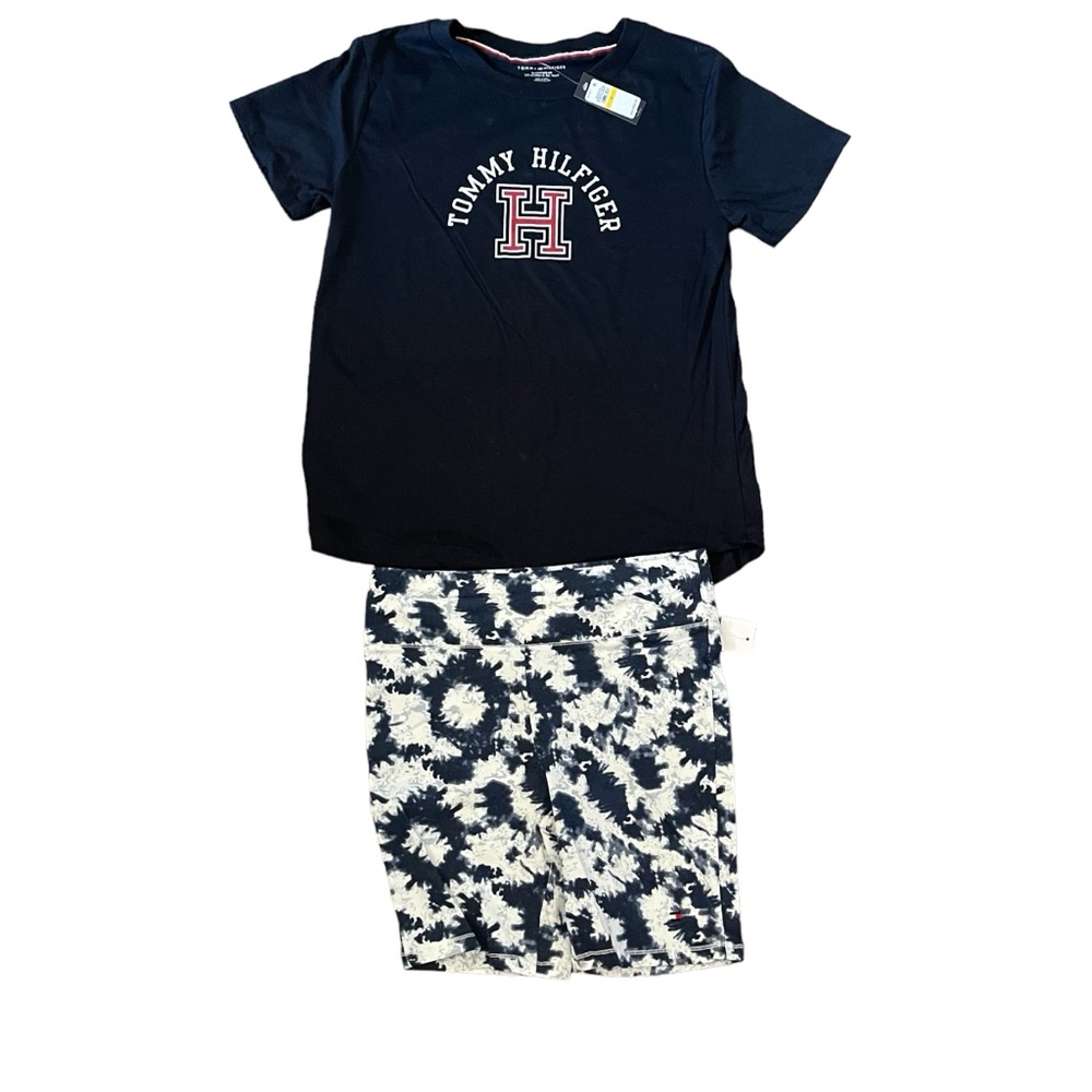 NWT TOMMY HILFIGER 2 piece pajama lounge set, tee, shorts, size M